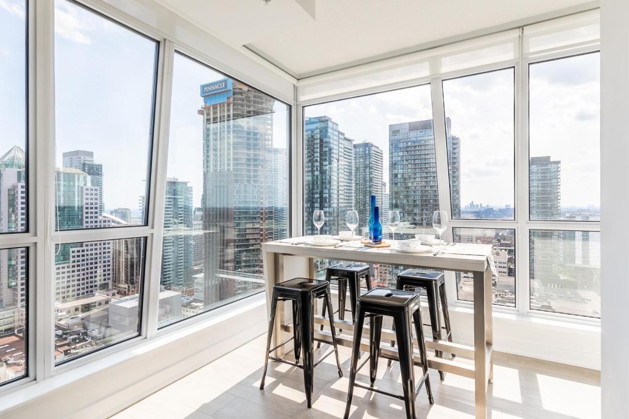 Luxury 2 Bedroom In The Heart Of Entertainment District W/ Cn Tower View Торонто Экстерьер фото